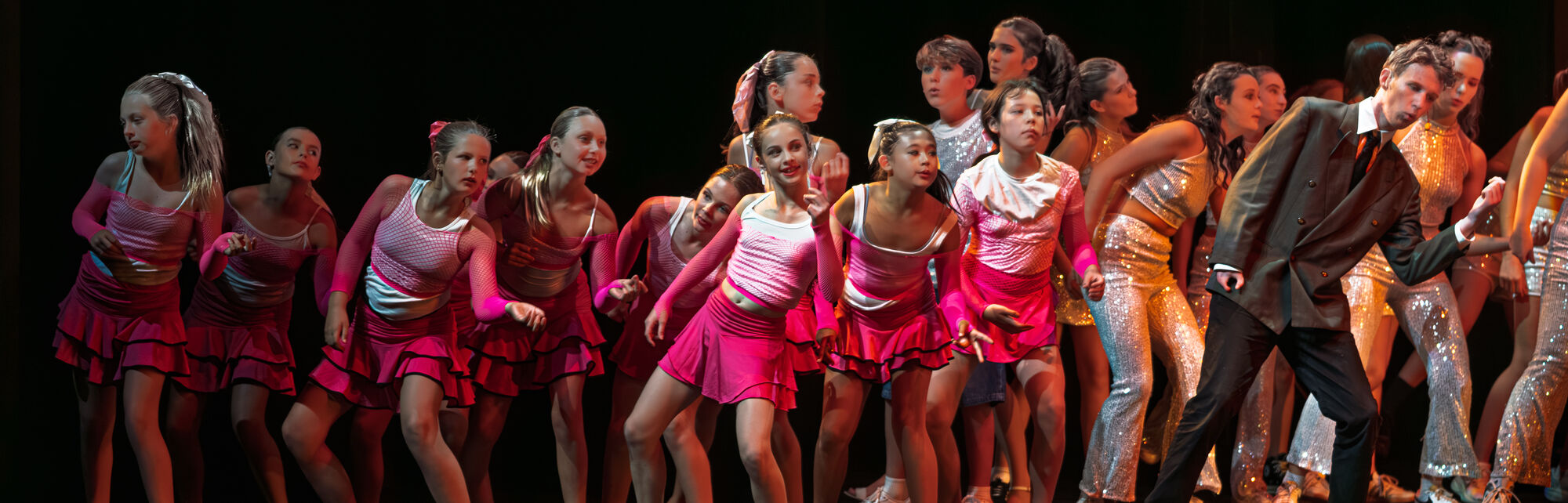 Legally Blonde, wide stage panorama